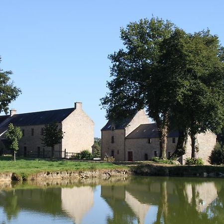 Domaine De Bobehec Hotel La Vraie-Croix Bagian luar foto